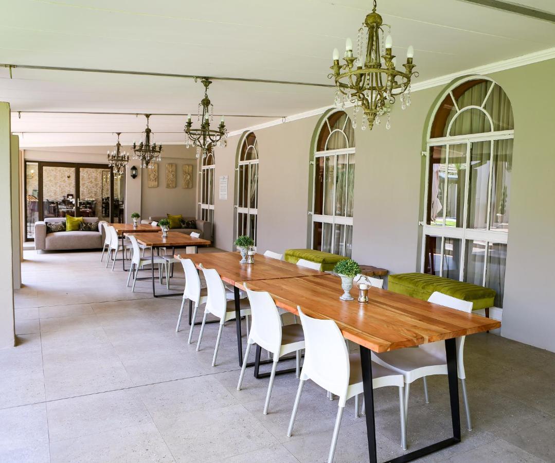 Scott'S Manor Guesthouse Function And Conference Venue Lichtenburg Kültér fotó