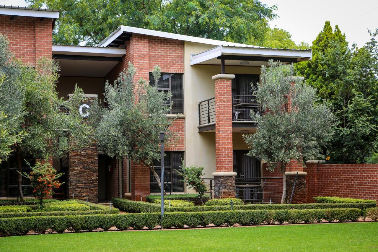 Scott'S Manor Guesthouse Function And Conference Venue Lichtenburg Kültér fotó
